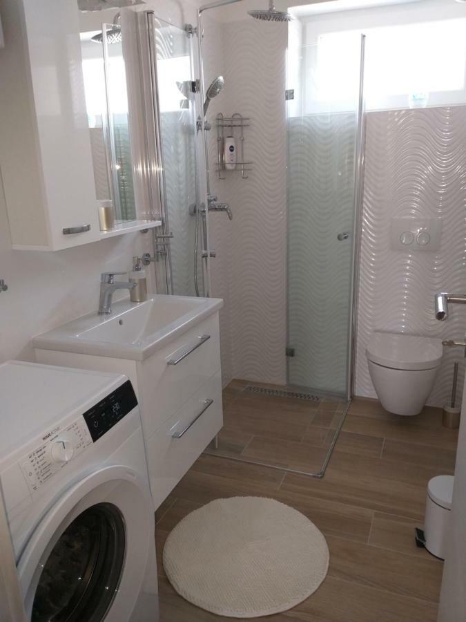Apartman Luka Pula Exterior photo